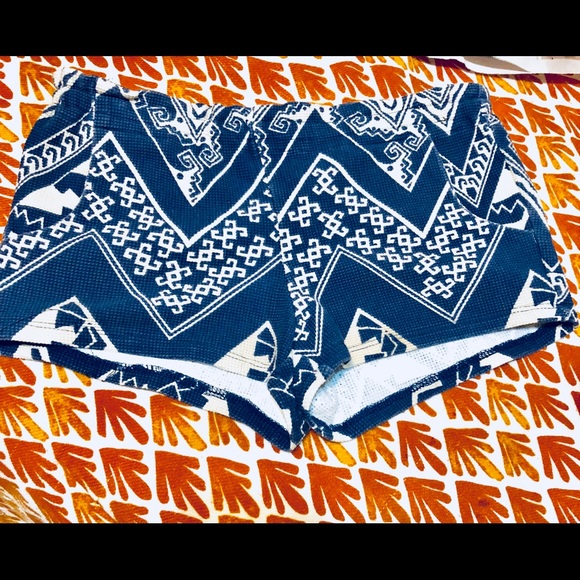 Urban Outfitters Staring At Stars xs boho shorties - Picture 4 of 7